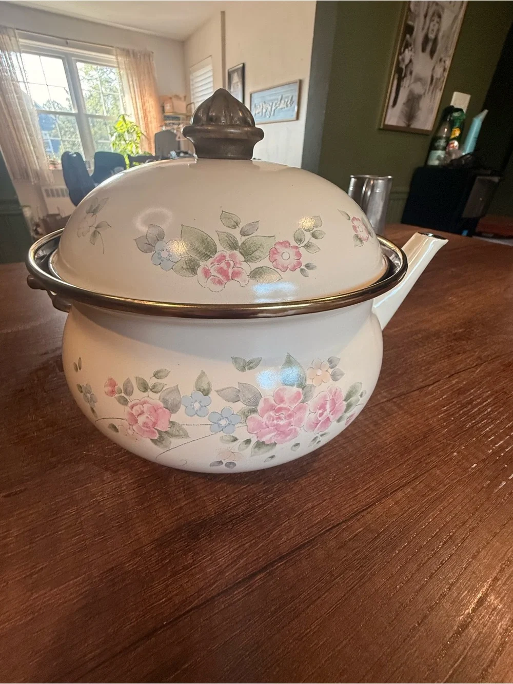 Source Unknown Vintage tea kettle metal with Pink and Blue Floral Pattern